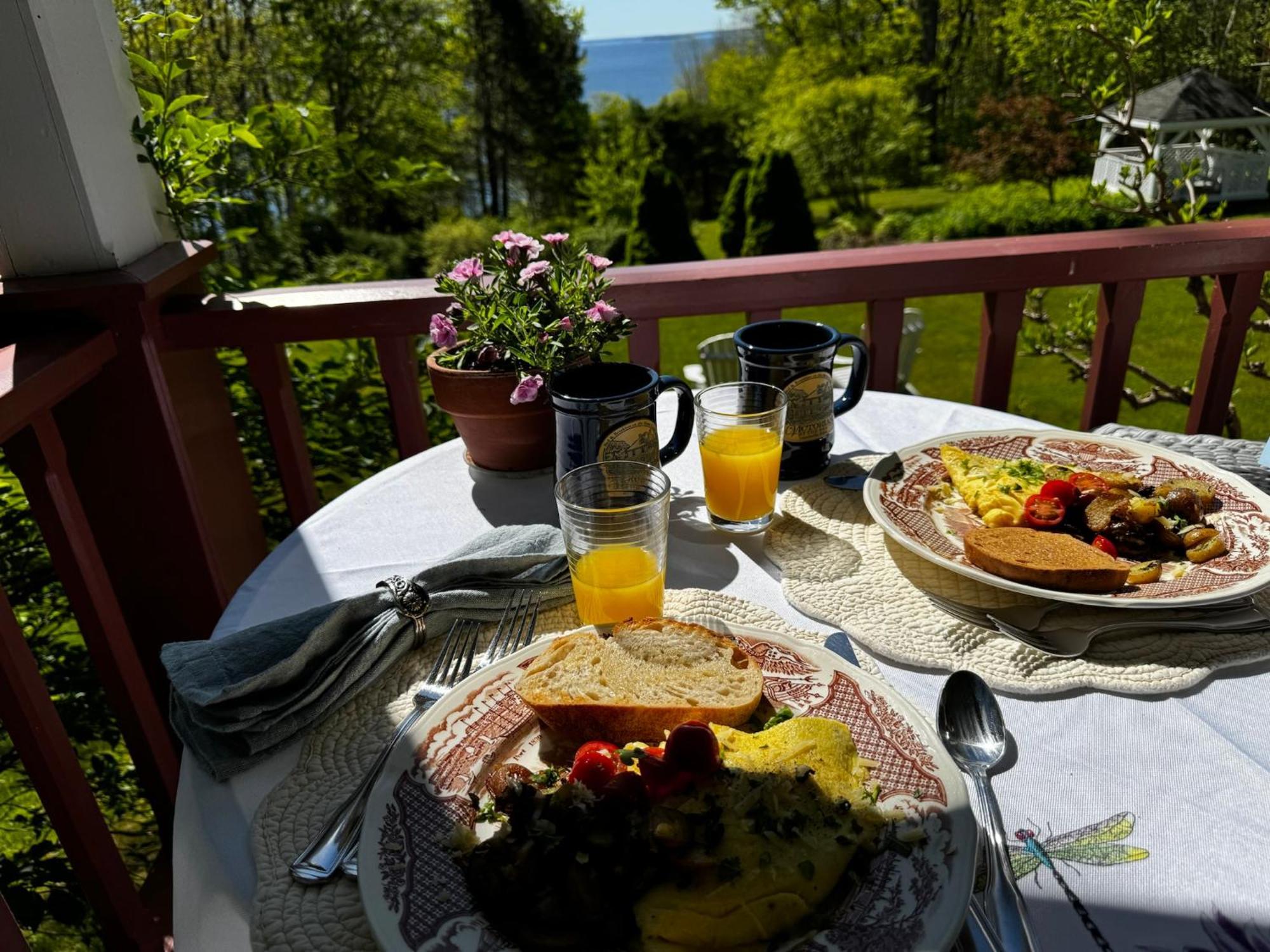 Bed and Breakfast Victorian By The Sea à Lincolnville Extérieur photo