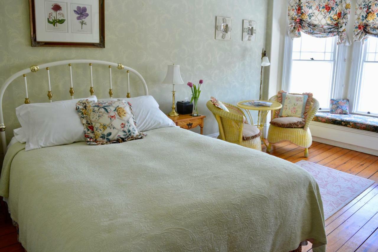 Bed and Breakfast Victorian By The Sea à Lincolnville Extérieur photo