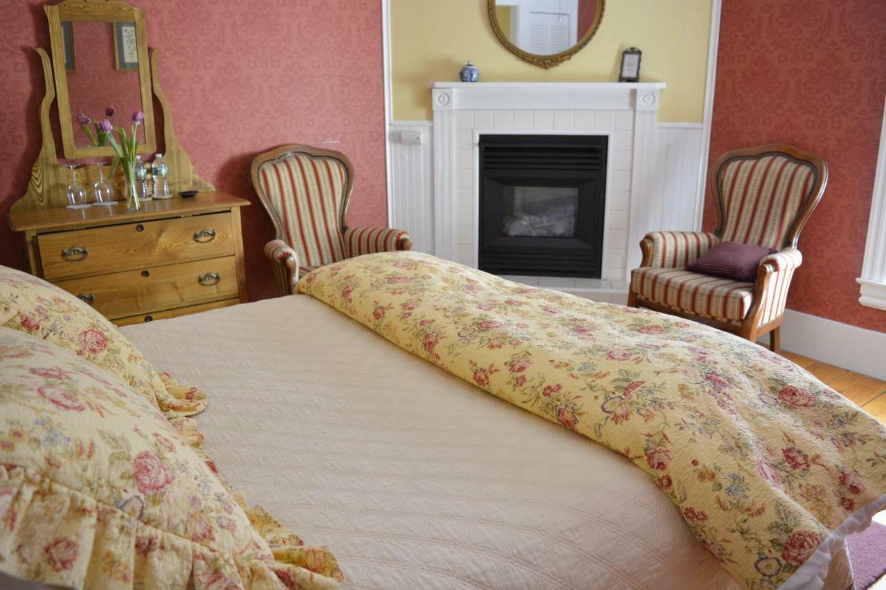 Bed and Breakfast Victorian By The Sea à Lincolnville Extérieur photo